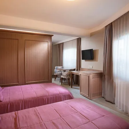 Hotel apartamentowy Halit Varguen 4*
