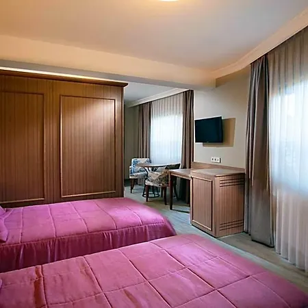 Halit Varguen Hotel apartamentowy 4*